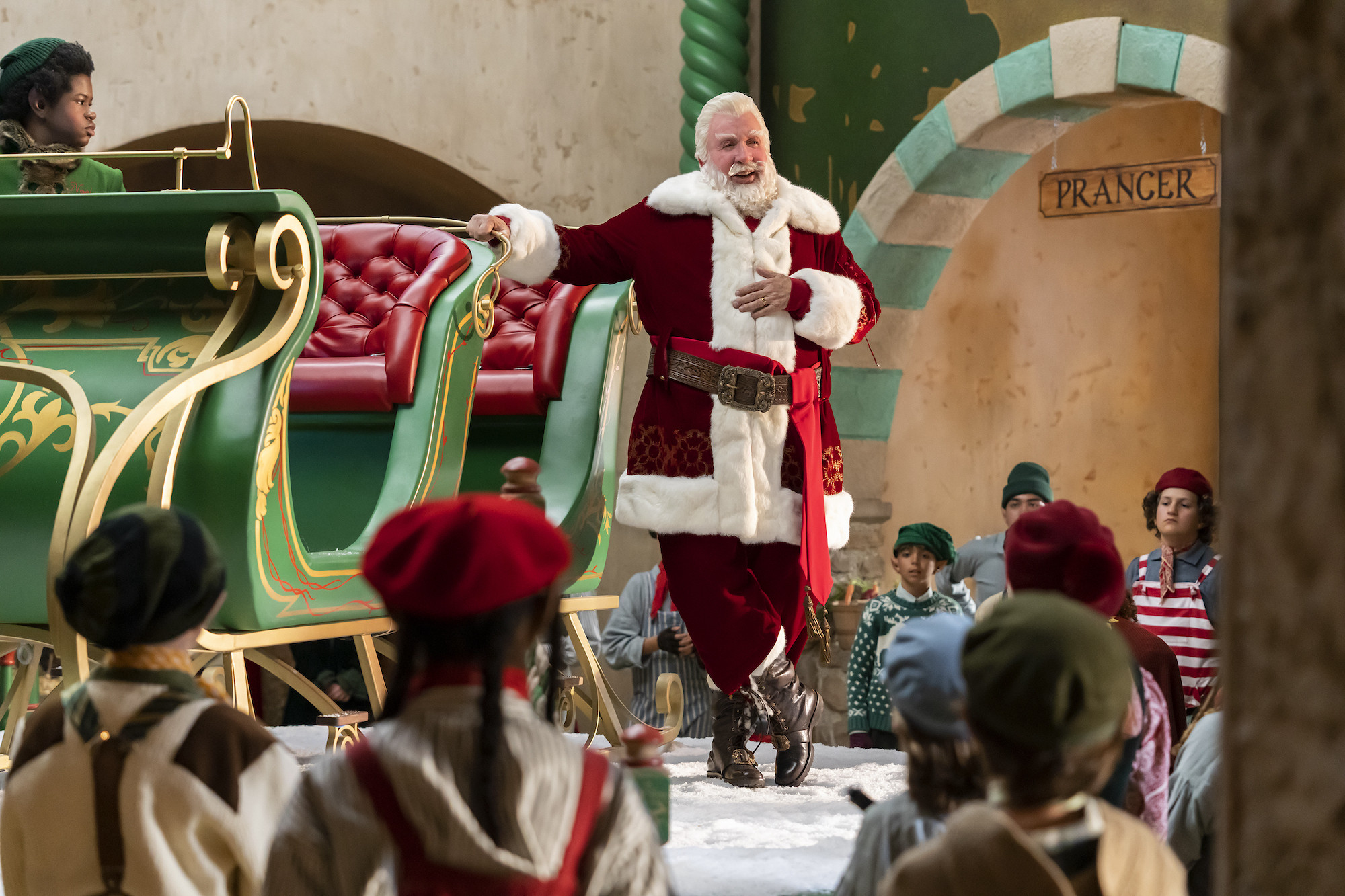 Disney+ presenta un nuevo trailer y poster de Santa Cláusula: Un nuevo santa