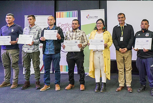 Vinos de Chile certifica a Operadores de Manejo de Viñedos y Recicladores de Base