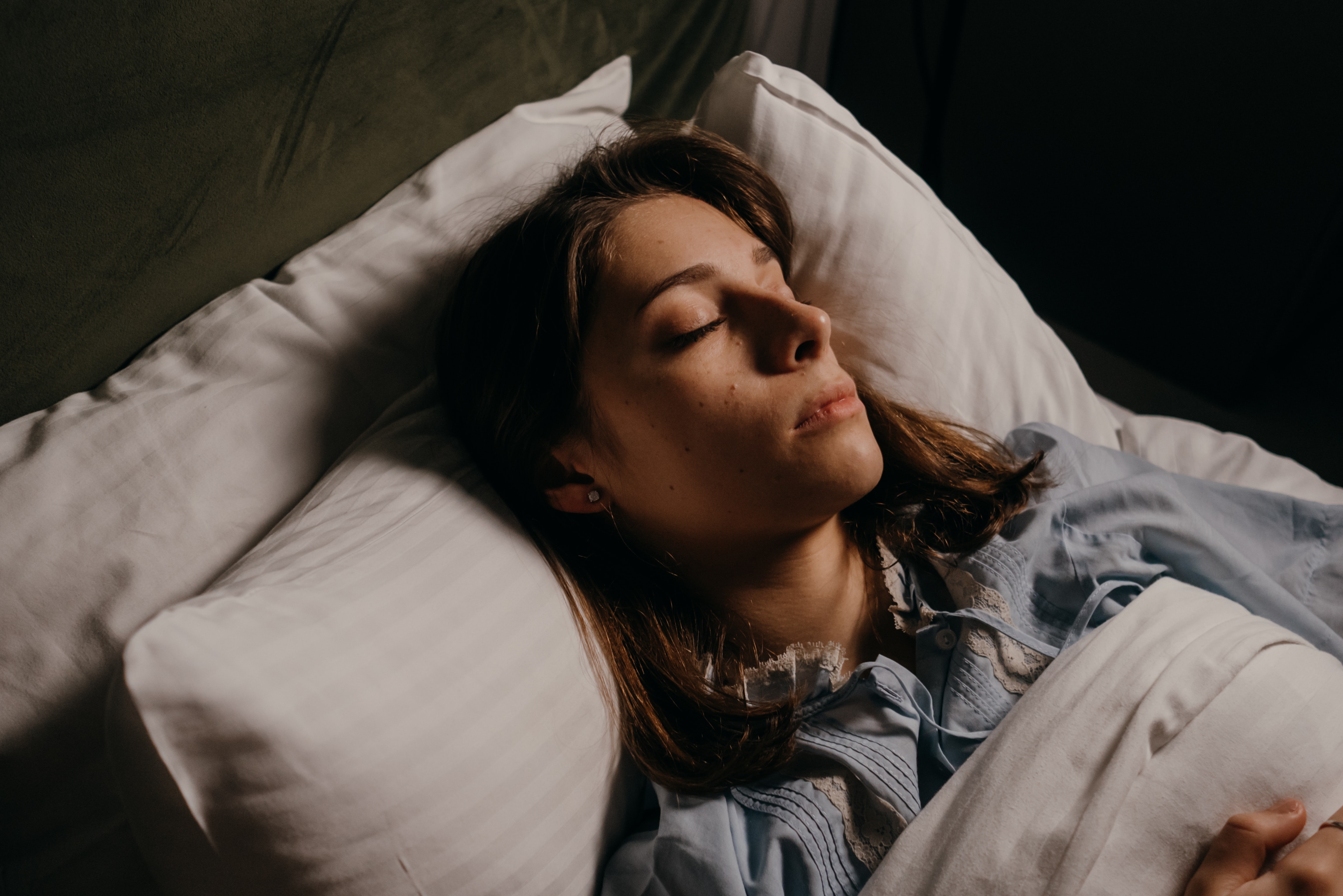 Insomnio menstrual: Las mujeres pierden cerca de cinco meses de sueño a lo largo de su vida.