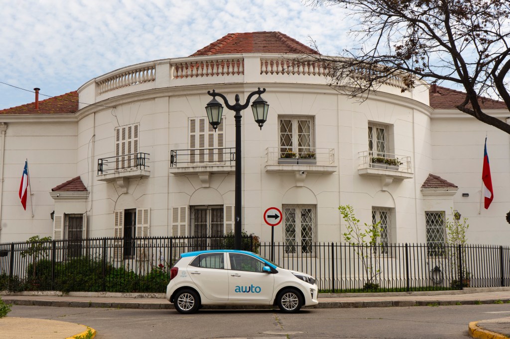 Utiliza Awto para hacer tus compras&nbsp;navideñas.
