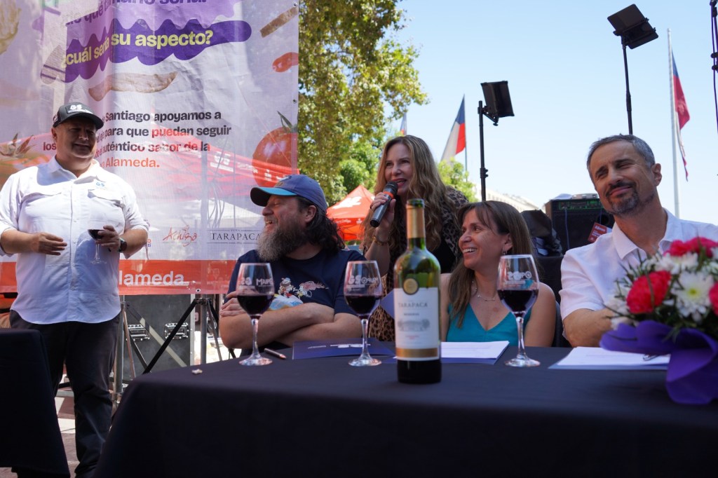 En la Corrida de Garzones, además se eligió al mejor sandwich de la Alameda.