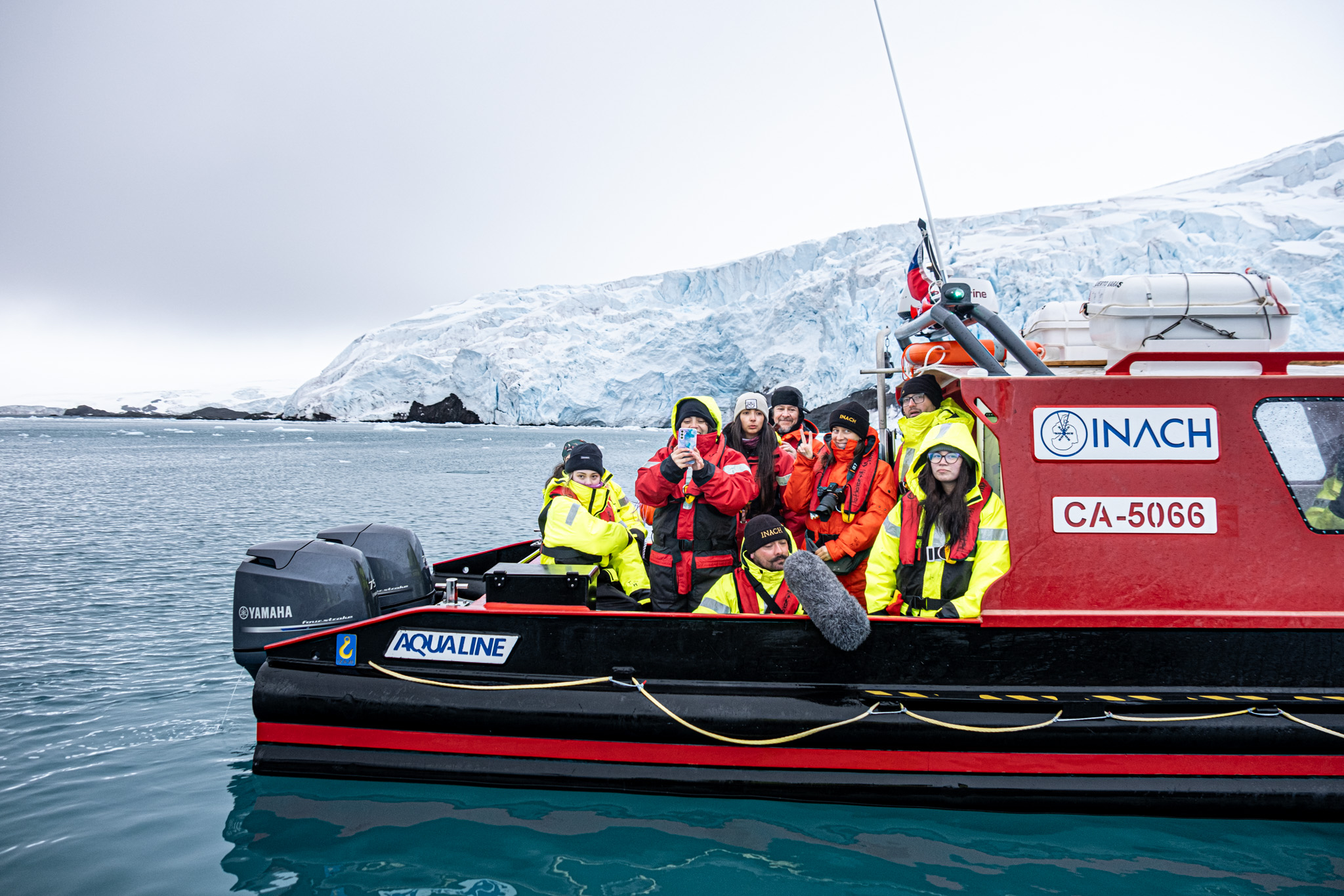 Jóvenes de Lota, Ñuñoa y Las Condes viajarán a la Antártica como ganadores de la Feria Antártica Escolar