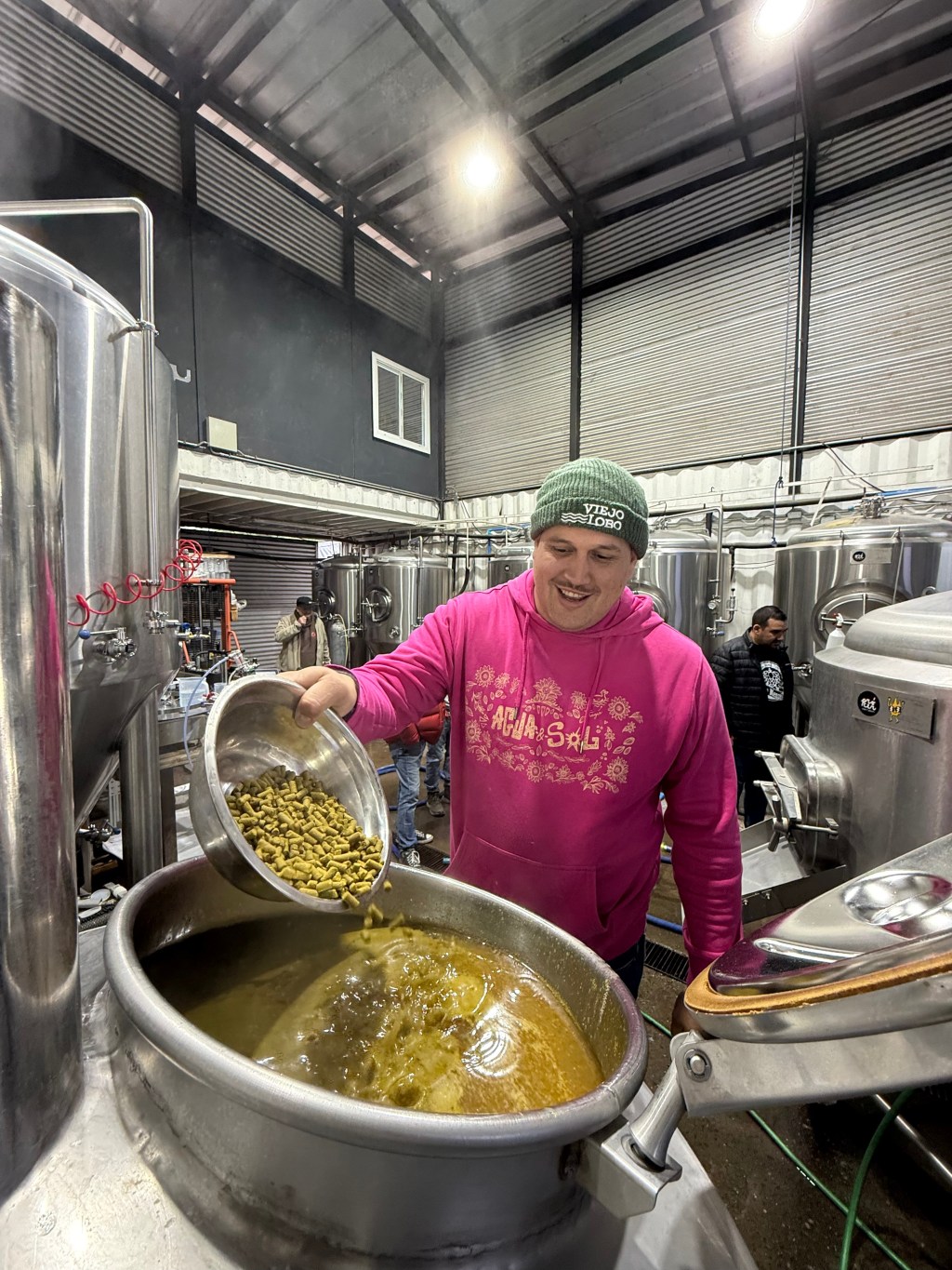 Industria cervecera chilena se une en inédita iniciativa solidaria